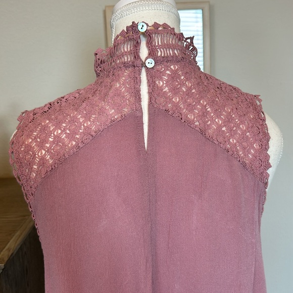 Umgee: Fit & Flare Mauve Sheer Embroidery Sleeveless Dress, Size Medium - Picture 11 of 15